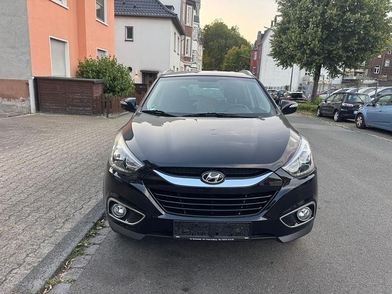 Schwarz Gebraucht 2014 Hyundai ix35 Edition SUV | 9.999 € (Fairer Preis) - Bild 1/4