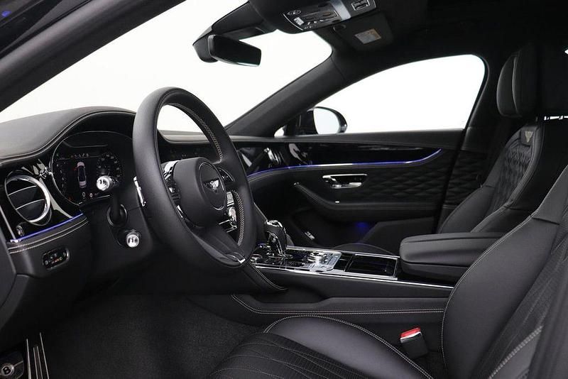 Gebraucht Bentley Flying Spur 416 PS (305 kW) 2023 Blau Limousine