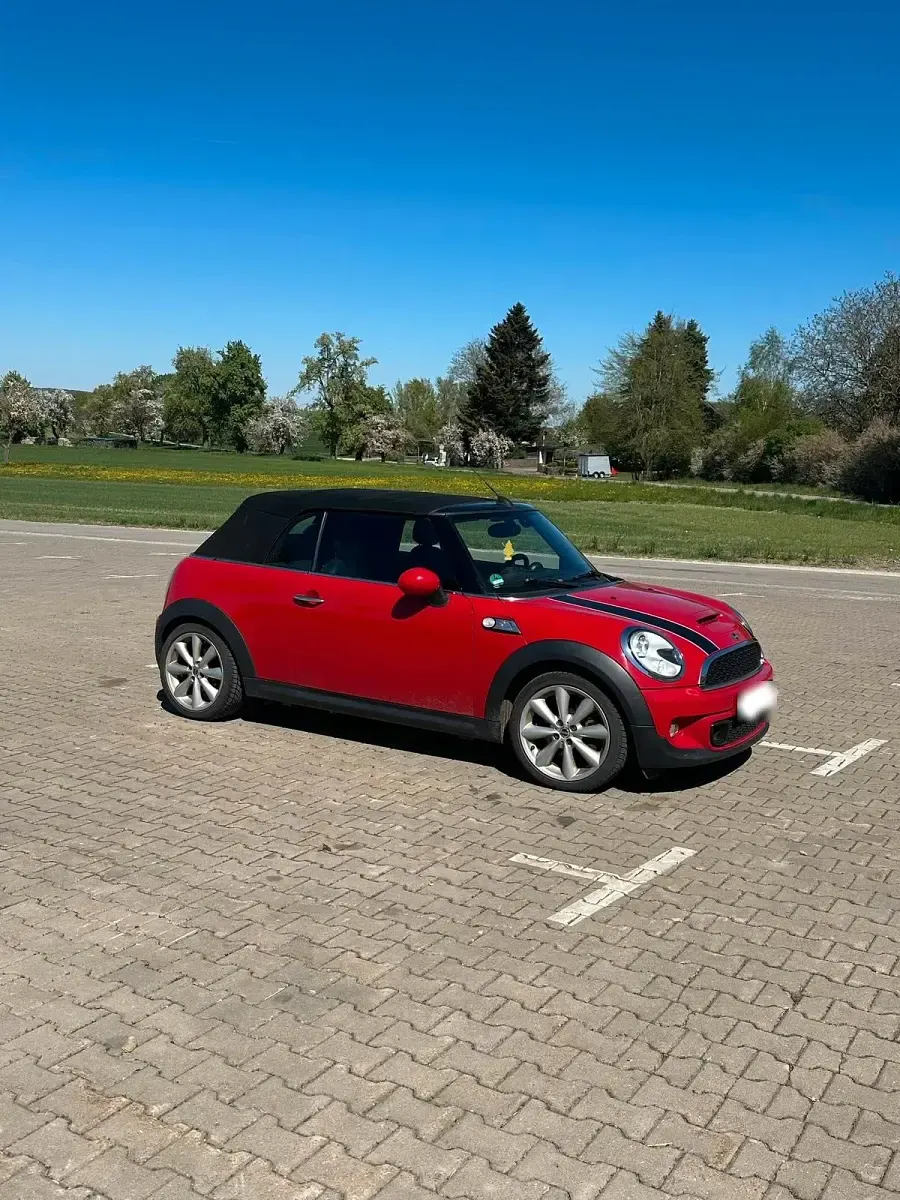 Gebraucht Mini Cooper S Cabriolet 184 PS (135 kW) 2012 Rot Cabrio