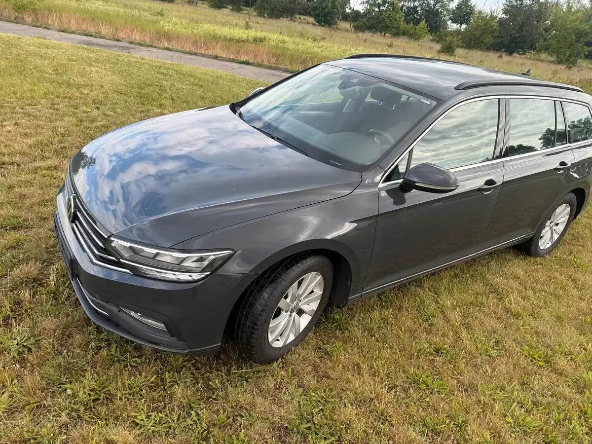 Gebraucht VW Passat 150 PS (110 kW) 2020 Grau Kombi