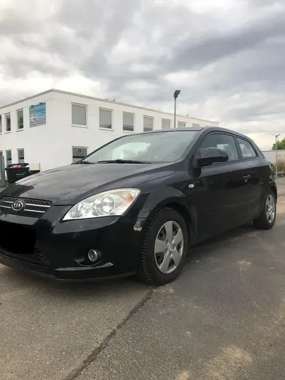 Brugt Kia Ceed 126 HK (92 kW) 2008 Sort Hatchback