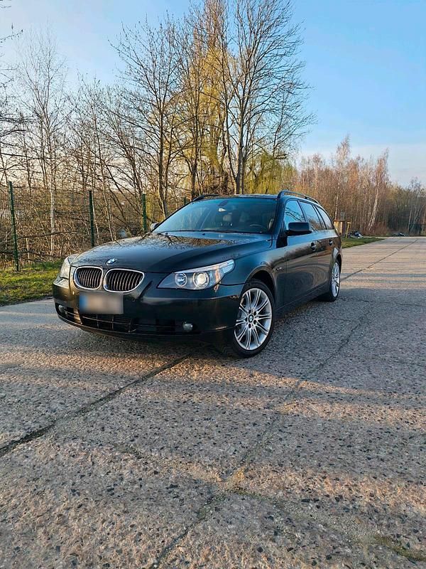 Gebraucht BMW 530 231 PS (169 kW) 2006 Schwarz Kombi