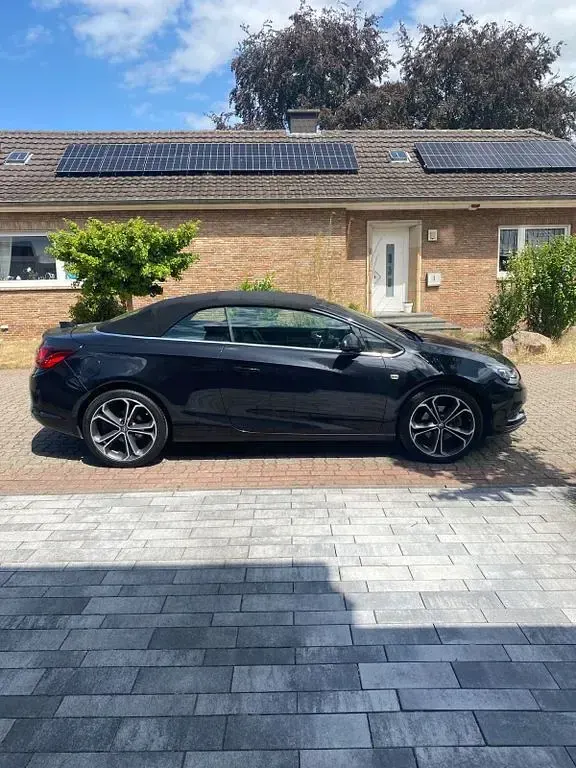 Gebraucht Opel Cascada Innovation 120 PS (88 kW) 2016 Schwarz Cabrio