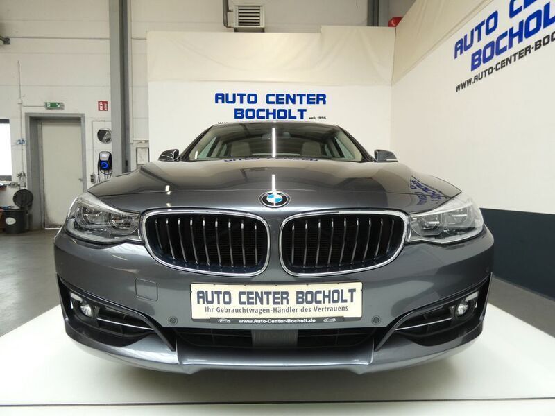 Grau Gebraucht 2017 BMW 320 Gran Turismo Performance Limousine | 17.900 € (Fairer Preis) - Bild 1/4