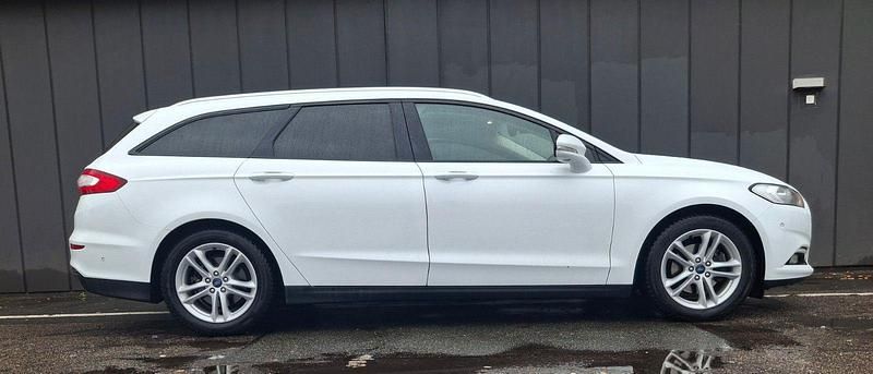 Gebraucht Ford Mondeo Business Edition 150 PS (110 kW) 2018 Weiß Kombi