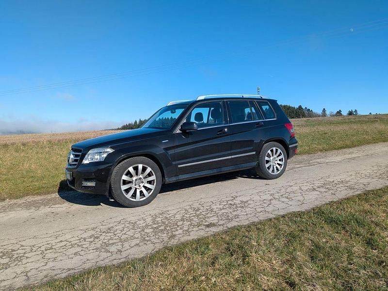 Gebraucht Mercedes GLK250 204 PS (150 kW) 2012 Schwarz SUV
