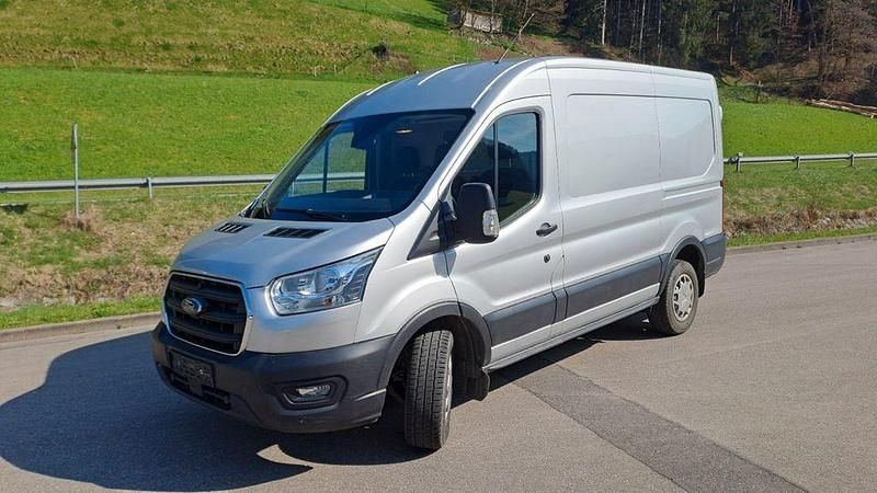 Gebraucht Ford Transit Trend 131 PS (96 kW) 2020 Silber Van