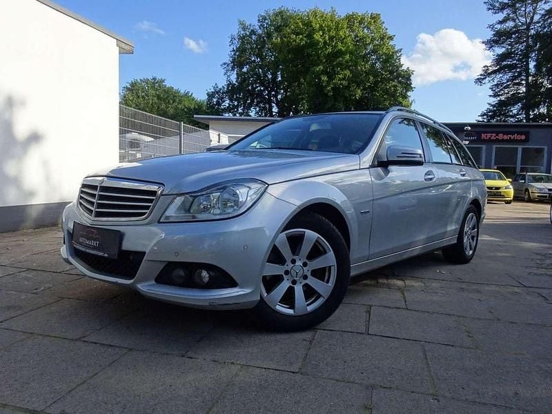 Iridiumsilber Gebraucht 2012 Mercedes C180 Kombi | 6.990 € (Guter Preis) - Bild 1/4
