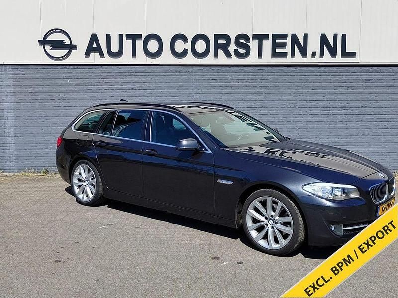 Gebraucht BMW 523 Executive 204 PS (150 kW) 2012 Grau Kombi