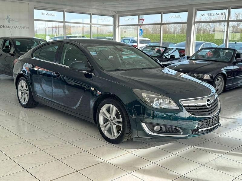 Gebraucht Opel Insignia Edition 140 PS (102 kW) 2015 Grün Limousine