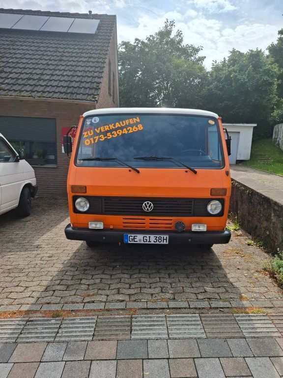 Orange Gebraucht 1984 VW LT Limousine | 11.111 € - Bild 1/4