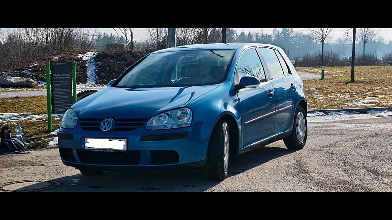Gebraucht VW Golf V 115 PS (84 kW) 2004 Blau Kleinwagen