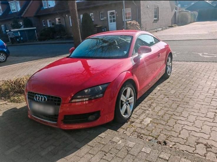 Gebraucht Audi TT 160 PS (117 kW) 2009 Rot Coupé