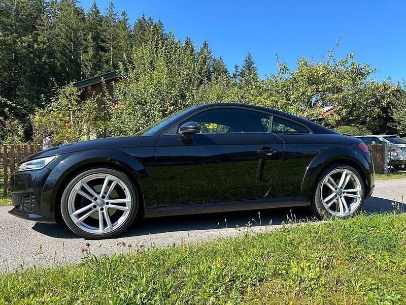 Gebraucht Audi TT Ambiente 230 PS (169 kW) 2015 Schwarz Coupé
