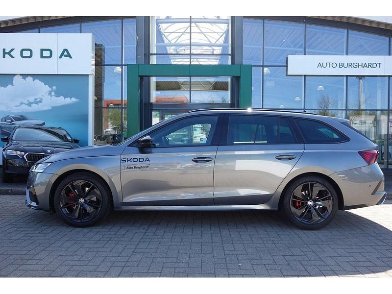 Gebraucht Skoda Octavia RS 200 PS (147 kW) 2024 Graphite grau Kombi