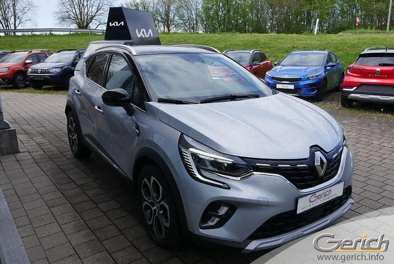 Gebraucht Renault Captur Intens 140 PS (102 kW) 2022 Highlandgrau metallic/dach blackpearlschwarz SUV