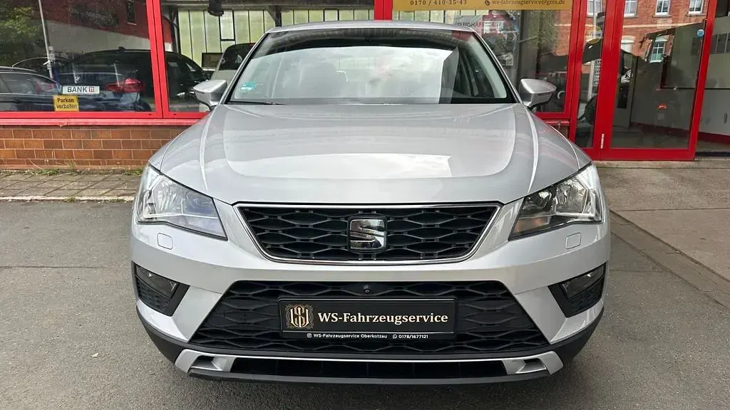 Usado Seat Ateca Style 150 CV (110 kW) 2017 Plateado SUV