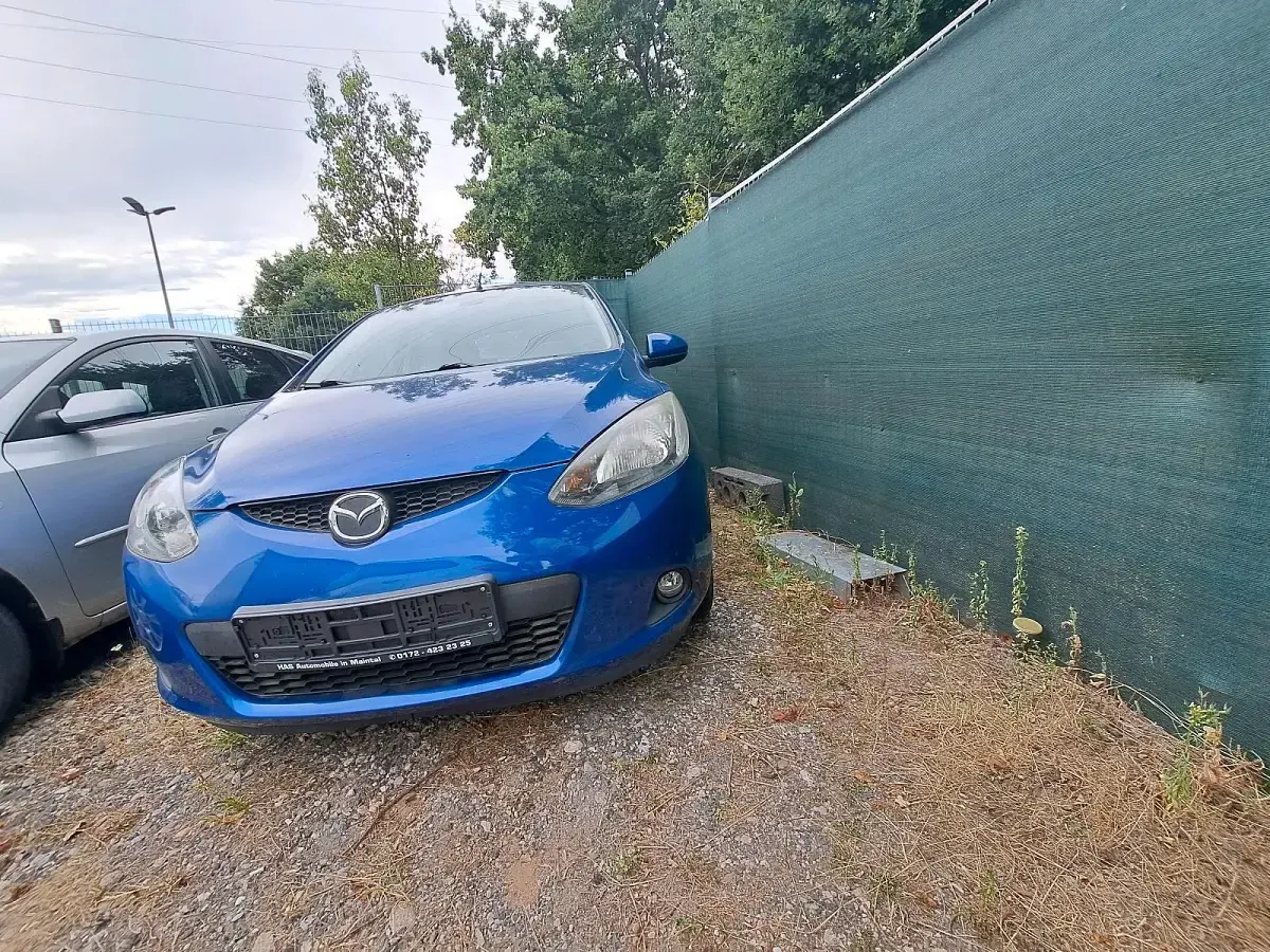 Gebraucht Mazda 2 86 PS (63 kW) 2008 Blau Kleinwagen
