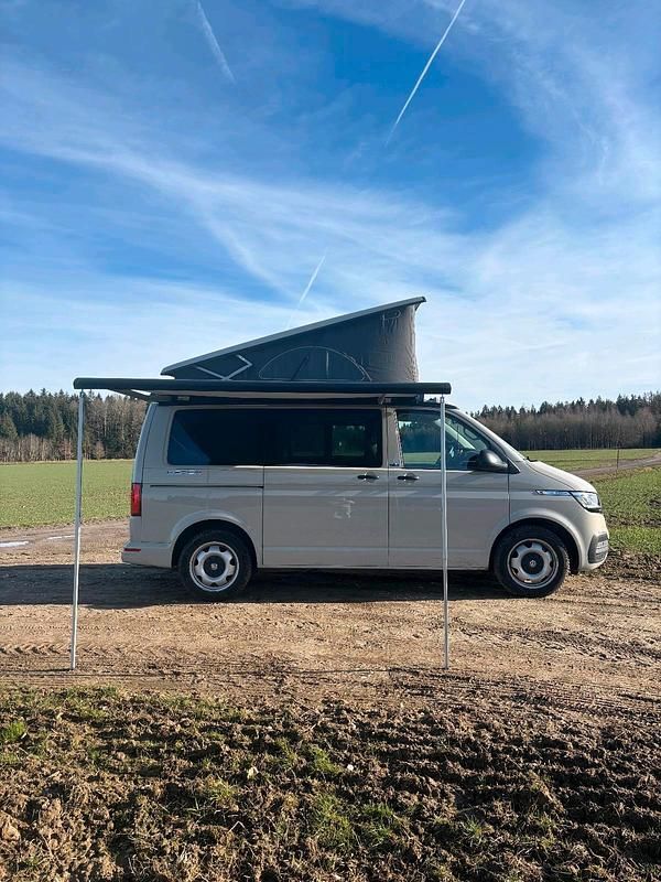 Gebraucht VW California Beach 150 PS (110 kW) 2024 Grau Van