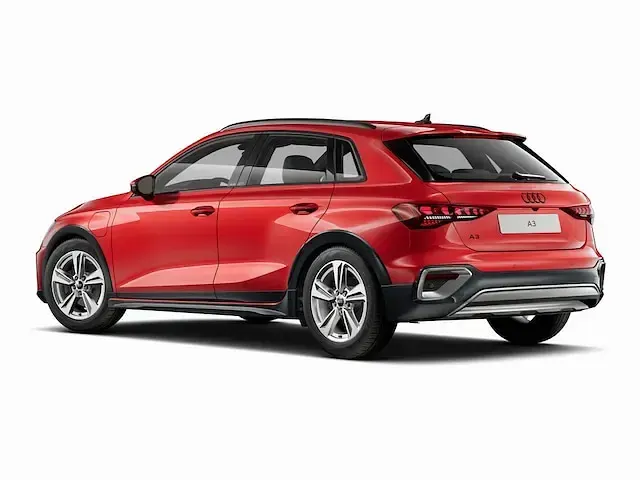 Gebraucht Audi A3 e-tron Comfort 204 PS (150 kW) 2026 Progressivrot metallic Kleinwagen