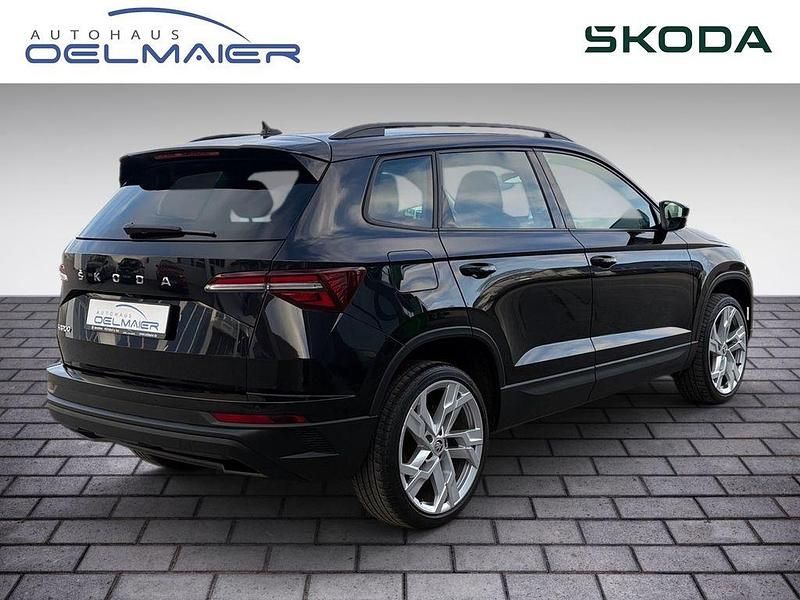 Gebraucht Skoda Karoq Style 150 PS (110 kW) 2022 Schwarzmagic perleffekt (metallic) SUV