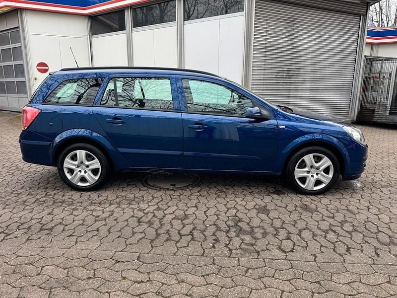 Gebraucht Opel Astra 105 PS (77 kW) 2006 Blau Kombi