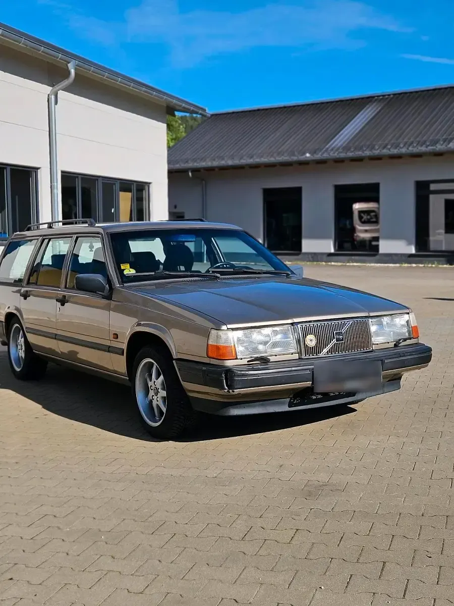 Gebraucht Volvo 940 122 PS (89 kW) 1994 Gold Kombi