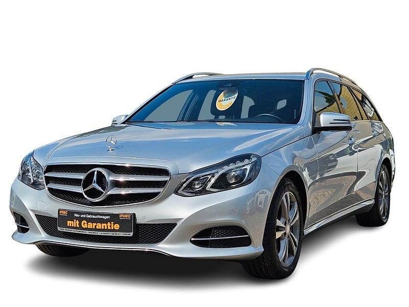 Silber Gebraucht 2013 Mercedes E220 Avantgarde Kombi | 16.480 € (Teuer) - Bild 1/4