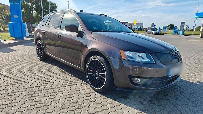 Braun Gebraucht 2013 Skoda Octavia Kombi | 5.200 € (Fairer Preis) - Bild 1/4