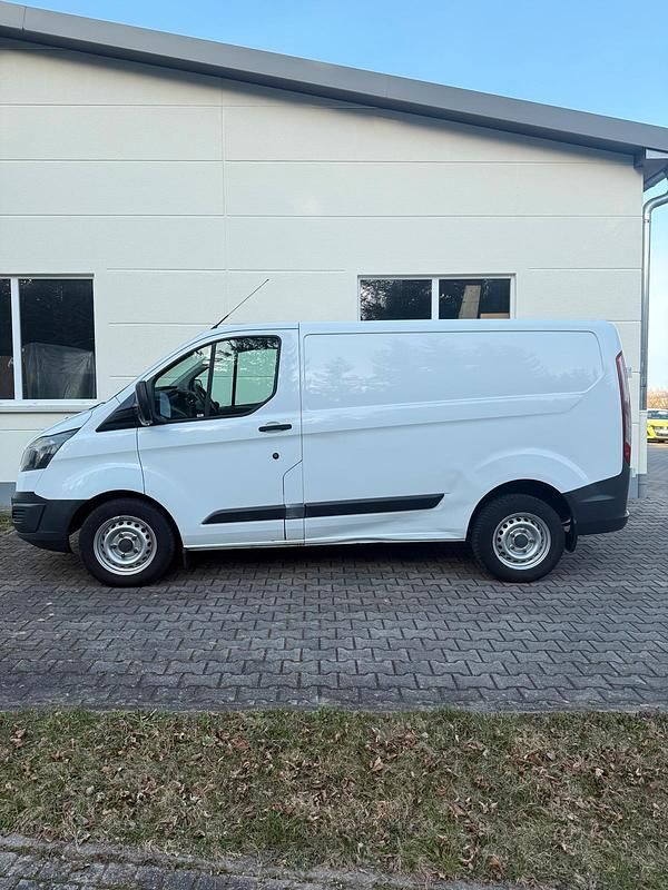 Gebraucht Ford Transit Custom 125 PS (91 kW) 2013 Weiß Van / Kleinbus