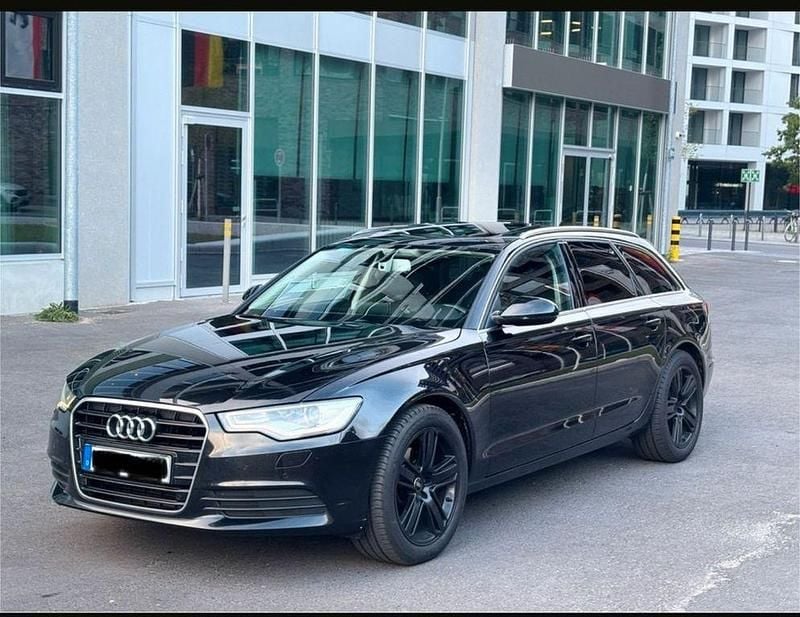 Schwarz Gebraucht 2012 Audi A6 Ambiente Kombi | 9.000 € (Superpreis) - Bild 1/4