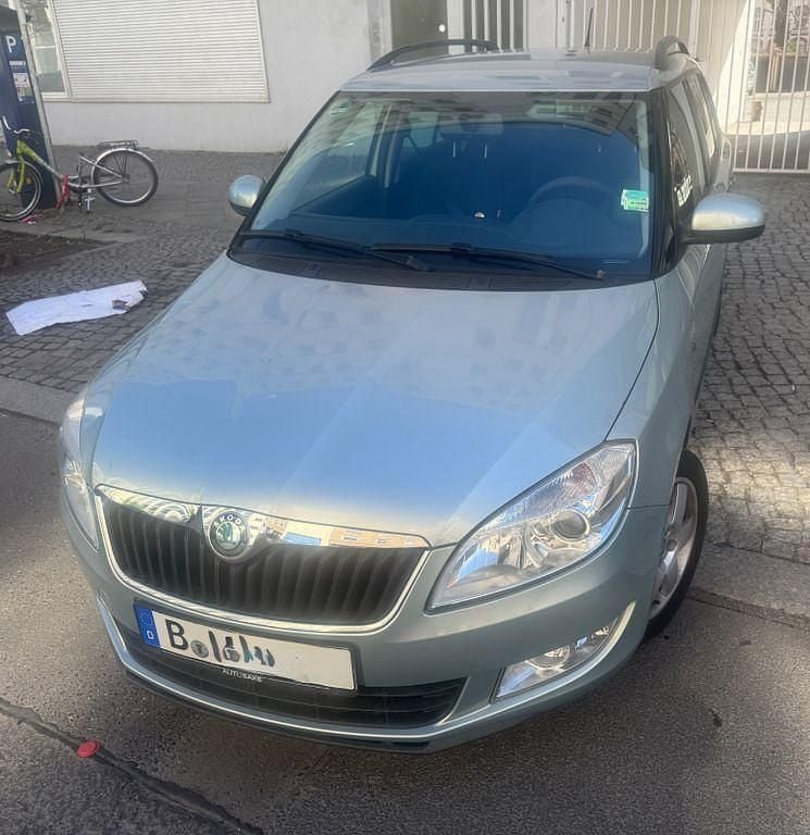 Gebraucht Skoda Fabia Ambition 105 PS (77 kW) 2011 Grün Kombi