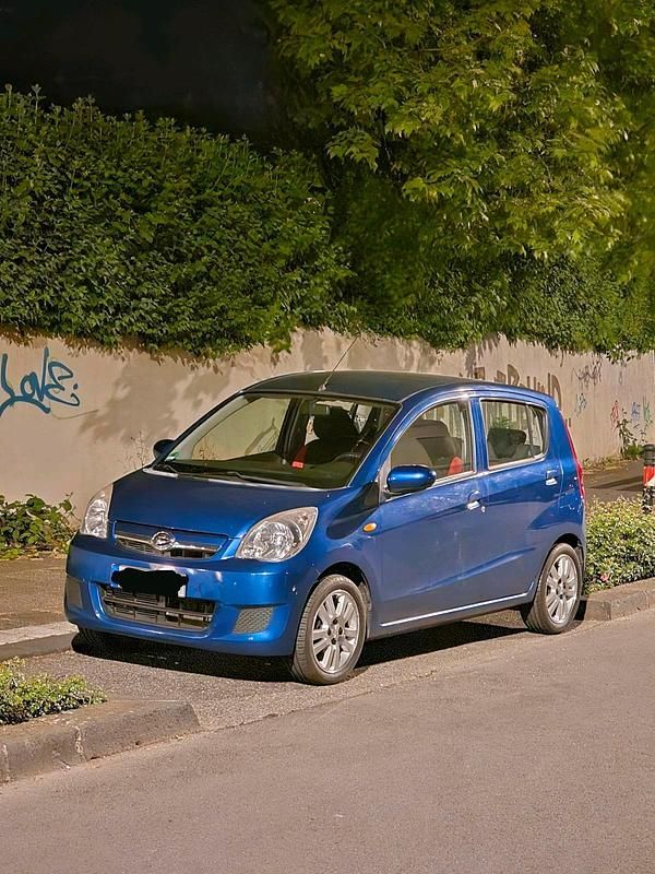 Blau Gebraucht 2007 Daihatsu Cuore Kleinwagen | 1.300 € (Etwas zu teuer) - Bild 1/4
