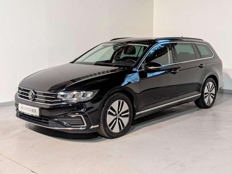 Schwarz Gebraucht 2021 VW Passat GTE Kombi | 19.999 € (Guter Preis) - Bild 1/4