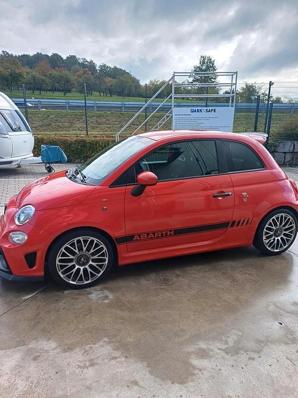 Rot Gebraucht 2018 Abarth 595 Kleinwagen | 17.500 € (Fairer Preis) - Bild 1/4