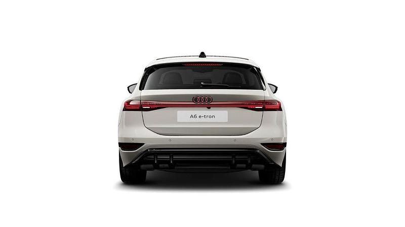 Neu Audi e-tron Performance 269 kW (367 PS) 2026 Beige SUV
