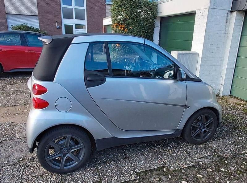 Silber Gebraucht 2010 Smart ForTwo Cabrio Passion Cabrio | 4.500 € (Superpreis) - Bild 1/4