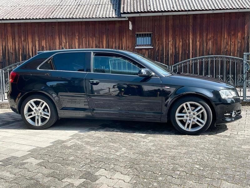 Schwarz Gebraucht 2012 Audi A3 Kleinwagen | 7.500 € (Superpreis) - Bild 1/4