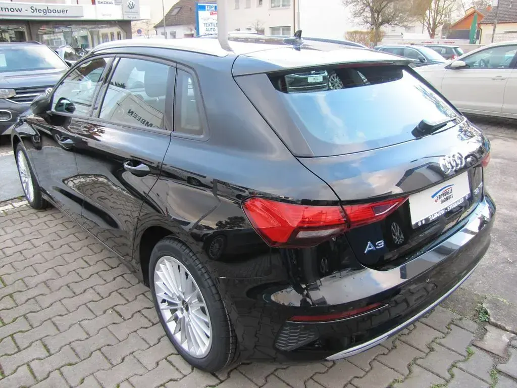 Gebraucht Audi A3 Advanced 150 PS (110 kW) 2024 Schwarz Limousine
