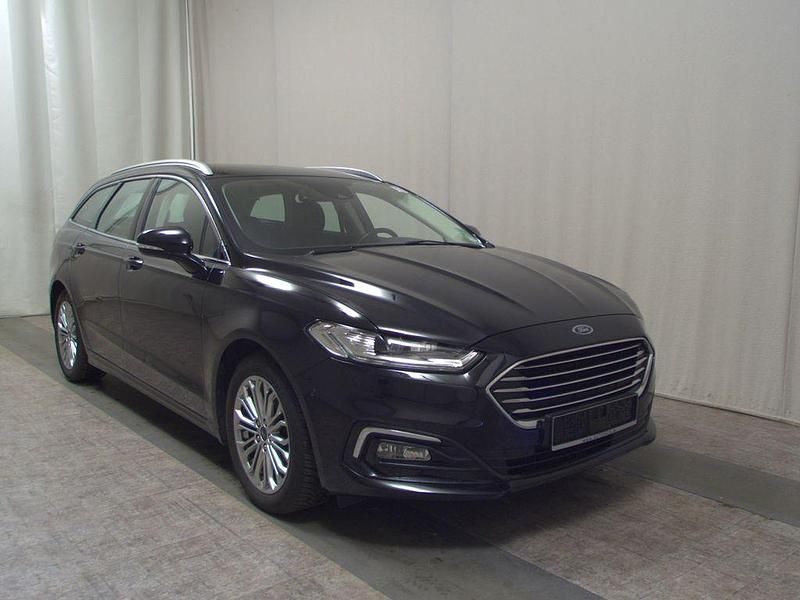 Gebraucht Ford Mondeo Titanium 150 PS (110 kW) 2020 Schwarz Limousine