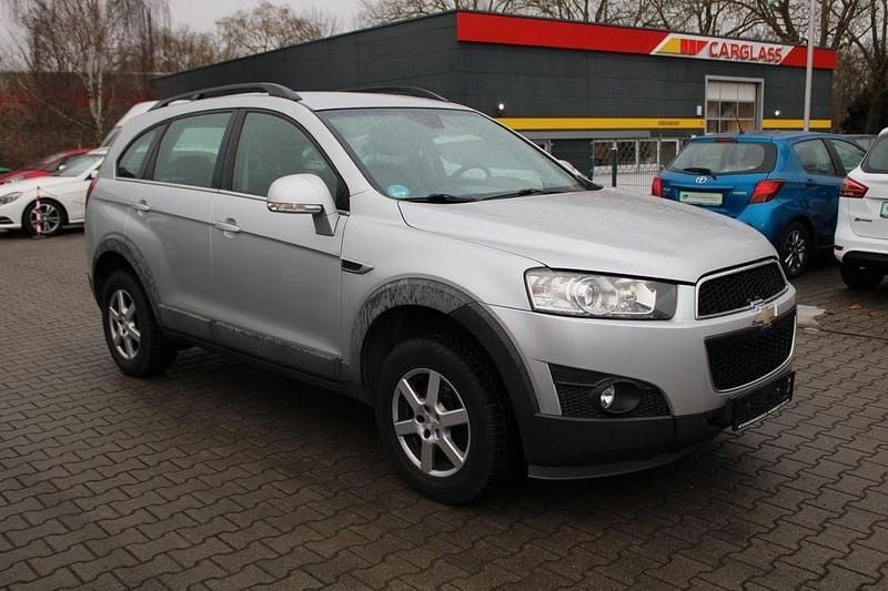 Gebraucht Chevrolet Captiva LT 167 PS (122 kW) 2012 Silber SUV