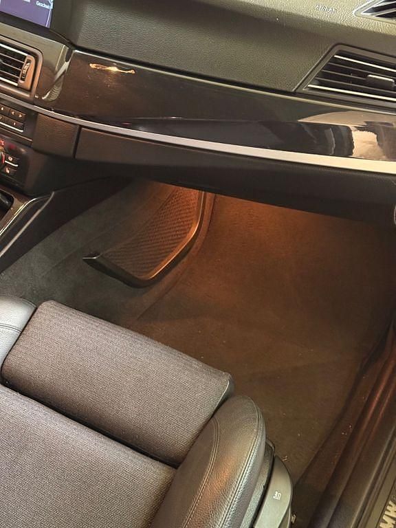 Gebraucht BMW 520 Performance 184 PS (135 kW) 2012 Schwarz Kombi