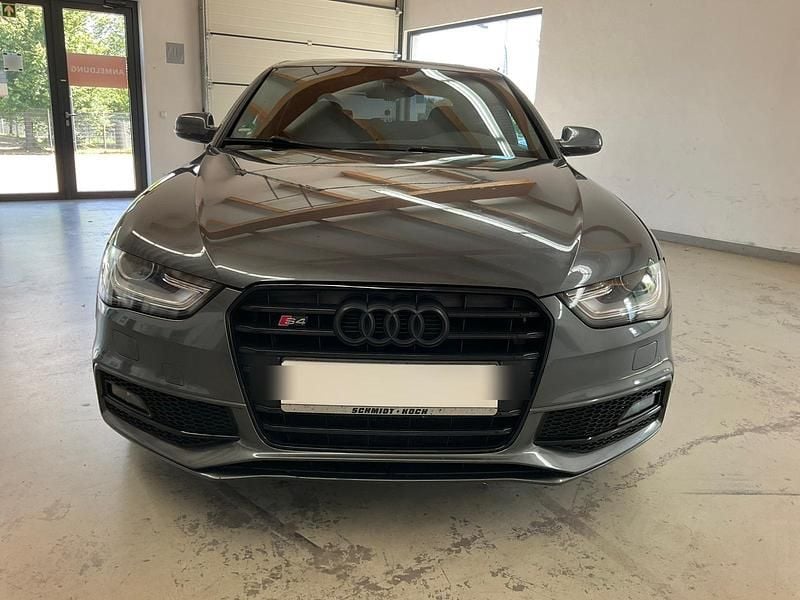 Grau Gebraucht 2014 Audi S4 Limousine | 18.499 € (Fairer Preis) - Bild 1/4