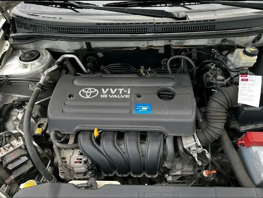 Używany Toyota Corolla Sol 110 KM (80 kW) 2005 Złoty Kombi