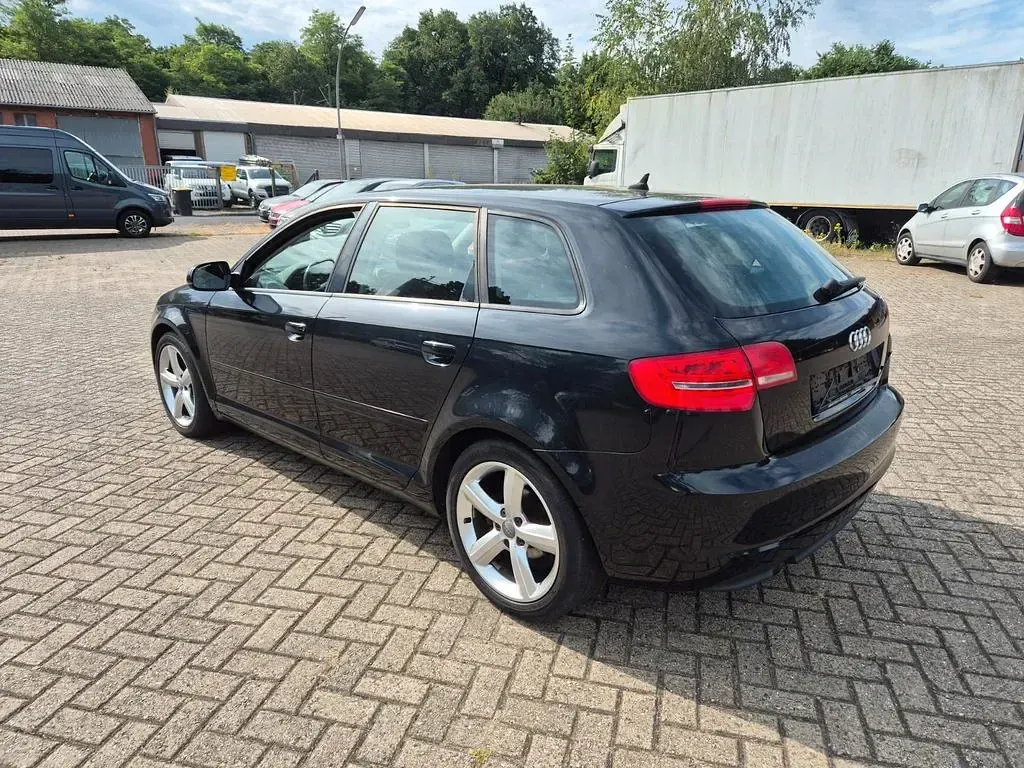 Gebraucht Audi A3 Sport 140 PS (102 kW) 2010 Schwarz Kleinwagen