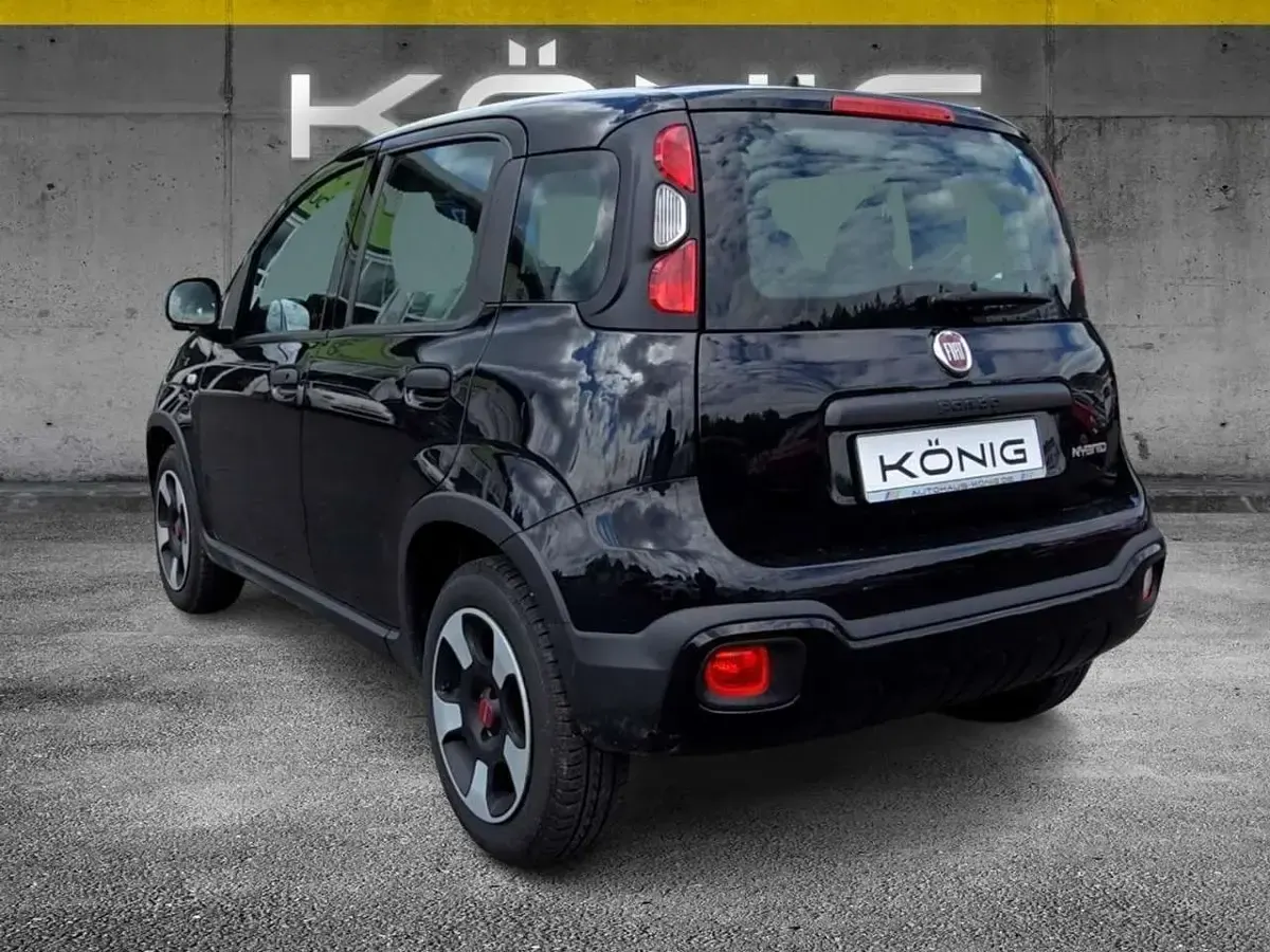 Gebraucht Fiat Panda 69 PS (50 kW) 2023 Schwarz Kleinwagen