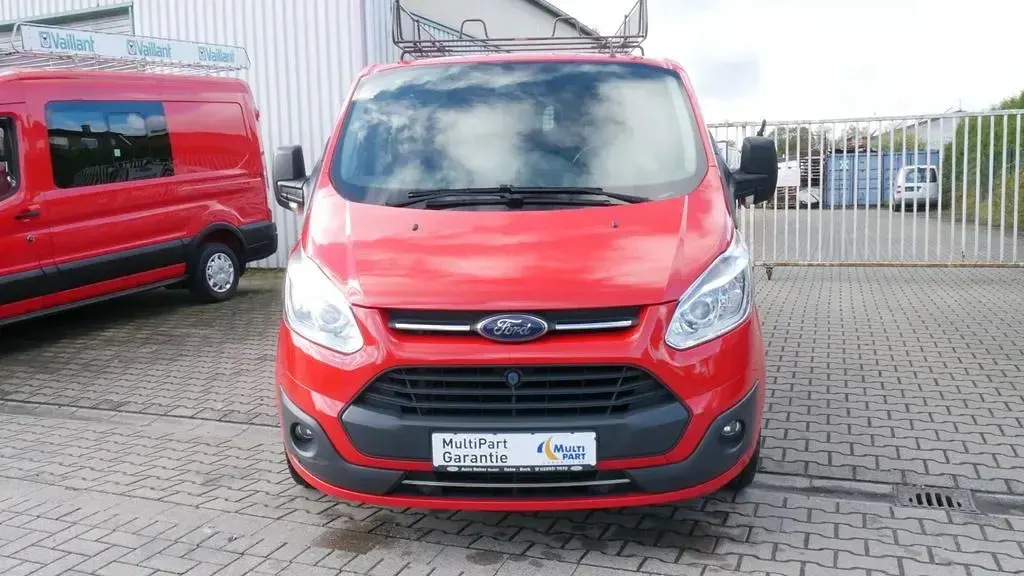 Gebraucht Ford Transit Custom 105 PS (77 kW) 2017 Rot Van