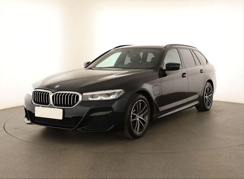 Gebraucht BMW 530e 292 PS (214 kW) 2023 Schwarz Limousine
