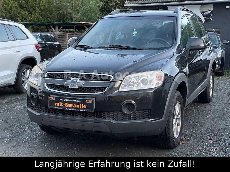 Schwarz Gebraucht 2010 Chevrolet Captiva LS SUV | 3.290 € (Fairer Preis) - Bild 1/4