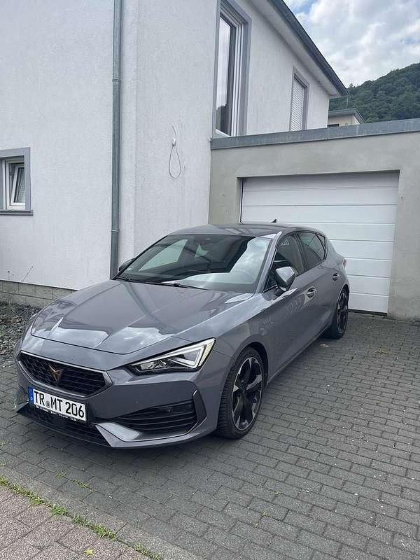 Gebraucht Cupra Leon 190 PS (139 kW) 2023 Grau Kleinwagen